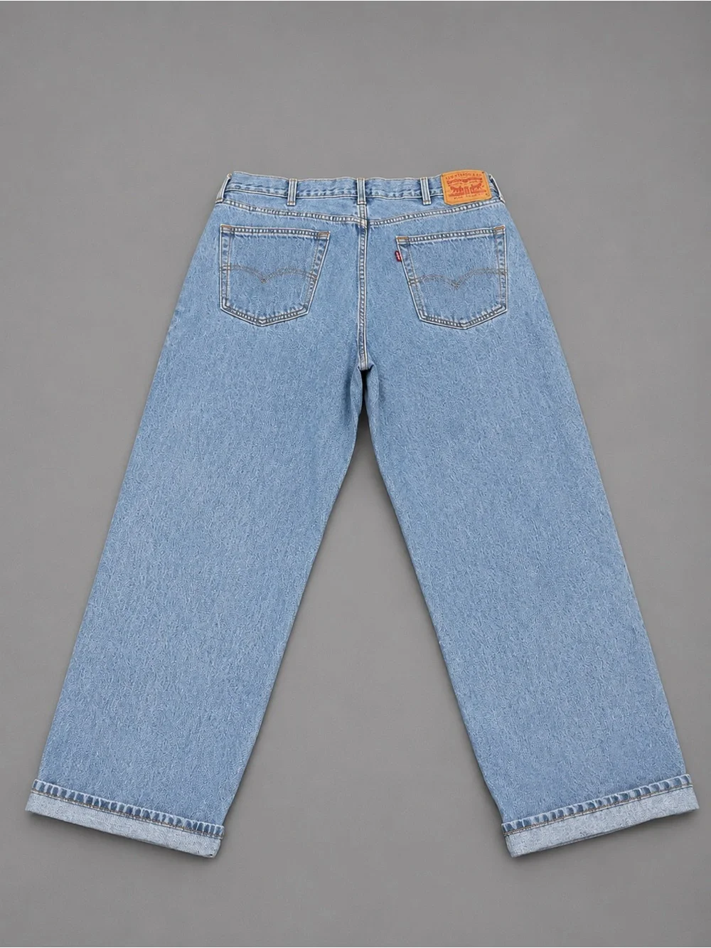 Levi’s Men’s 40x32 Light Wash Blue Jeans Relaxed Straight Leg 100% Cotton